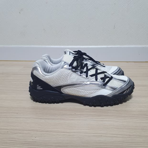 휠라 에샤페 실버문 운동화 260