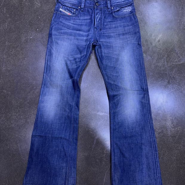 디젤 빈티지 중청 라인 워싱 플레어 부츠컷 데님팬츠 31