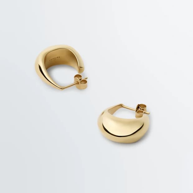 르메르 26ss CURVED MINI DROP 귀걸이/라이트 골드