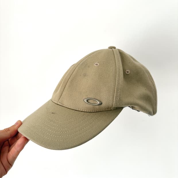 OAKLEY cap