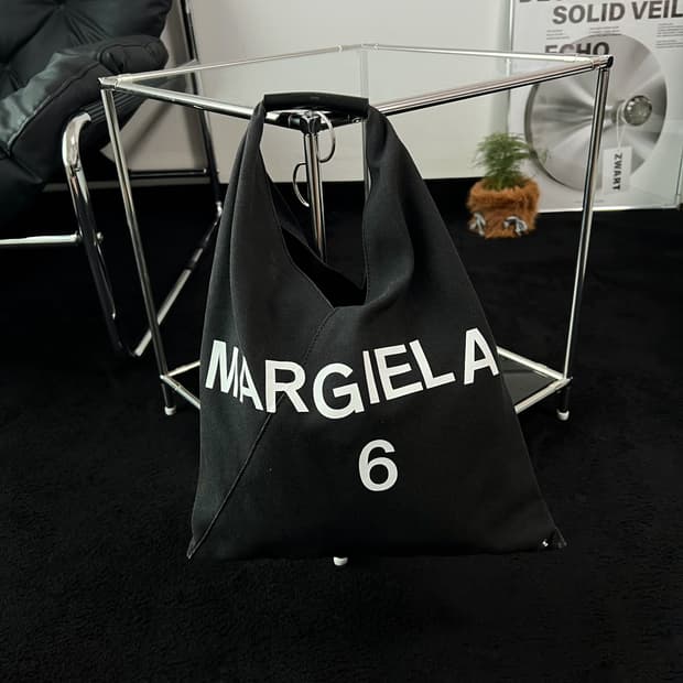 MM6 메종 마르지엘라  쇼퍼백