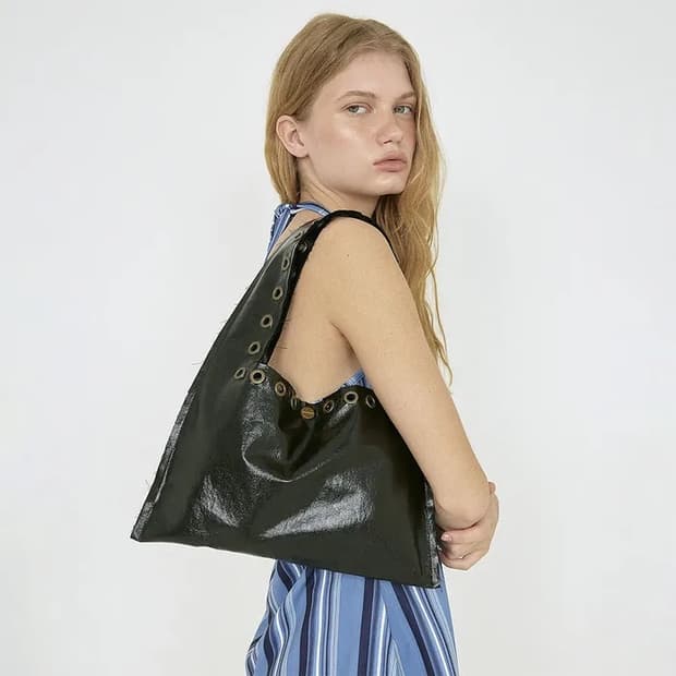 폴리수엠 EYELET METALLIC SHOULDER BAG