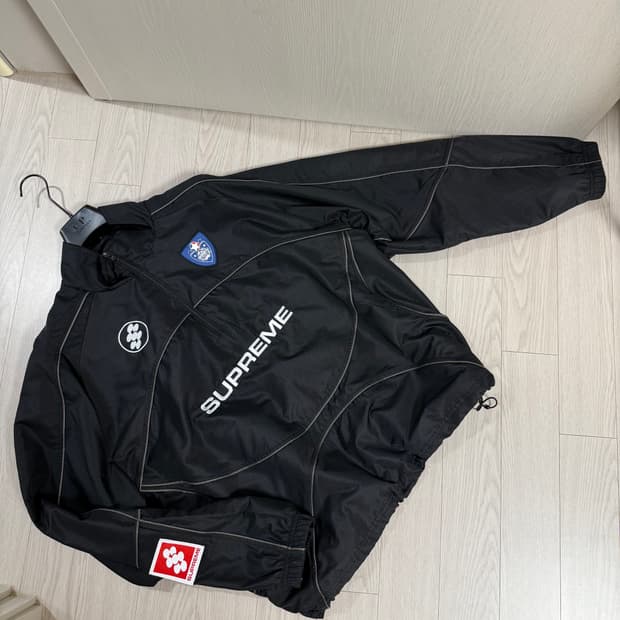 [L] 슈프림 24fw 리플렉티브 파이핑 풀오버 블랙 색상