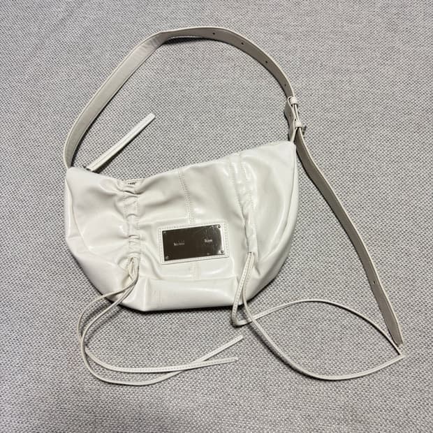 Matin Kim 마뗑킴 숄더백