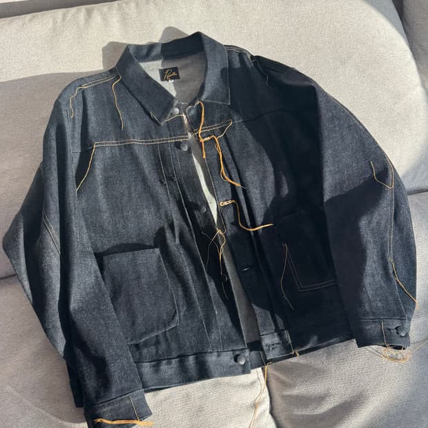 니들스 스티치 디테일 청자켓