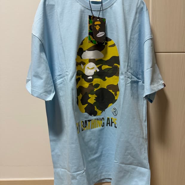 베이프 반팔 미착용