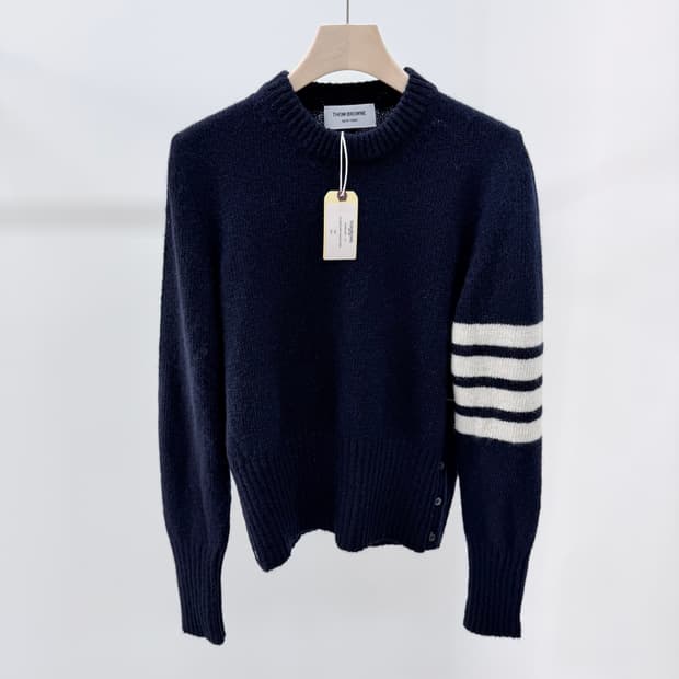 [미사용/1] 톰브라운 사선완장 셰틀랜드 울 니트 네이비