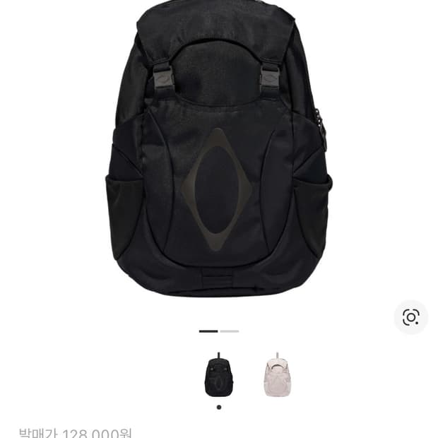 미스치프 버클 클랩 백팩 블랙