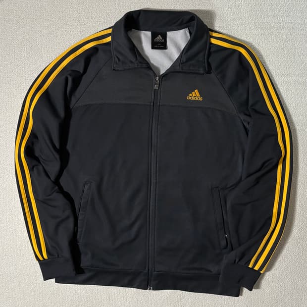 아디다스 그레이 옐로우 삼각 로고 져지