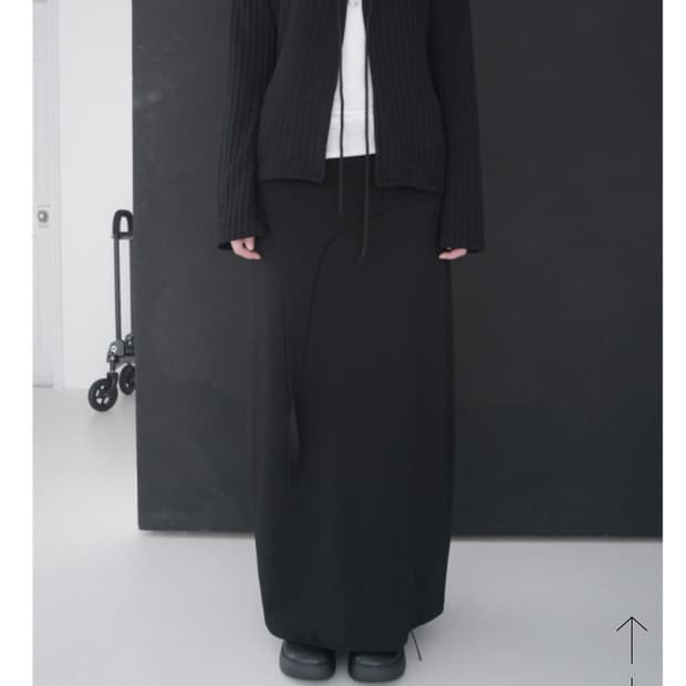 에프터먼데이 롱치마 black