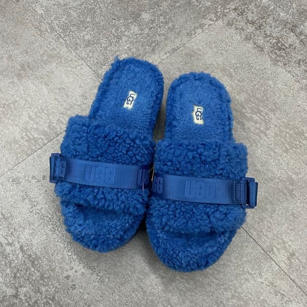 어그 플러피타 플랫폼 블루 슬라이드 A3462