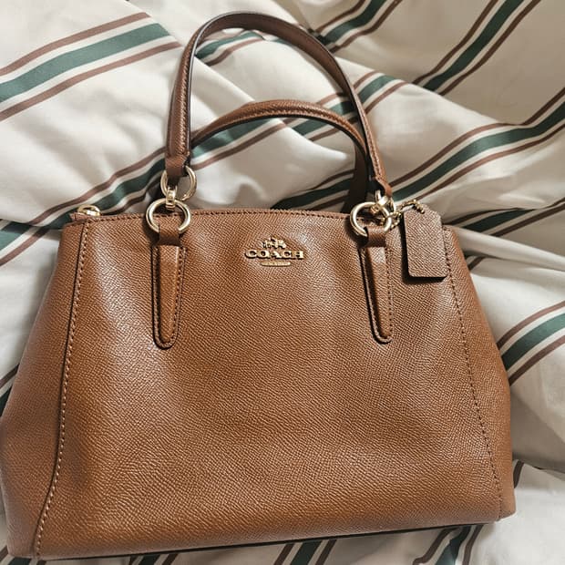 COACH New York 토트/크로스백 (스트랩 포함)