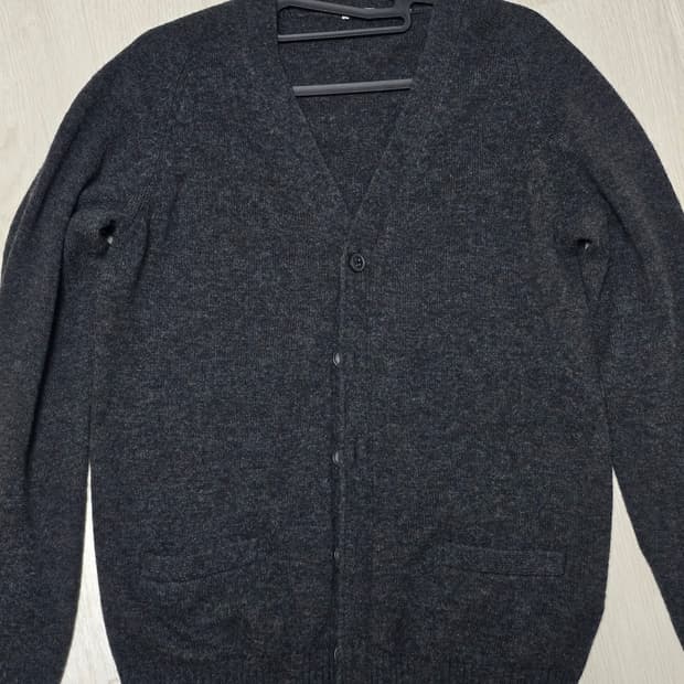 유니클로 퓨어 뉴 울 가디건 m