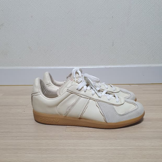 아디다스 BW 아미 스니커즈 270