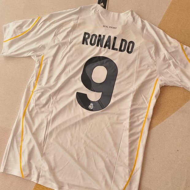 레알마드리드 호날두 데뷔 시즌 유니폼