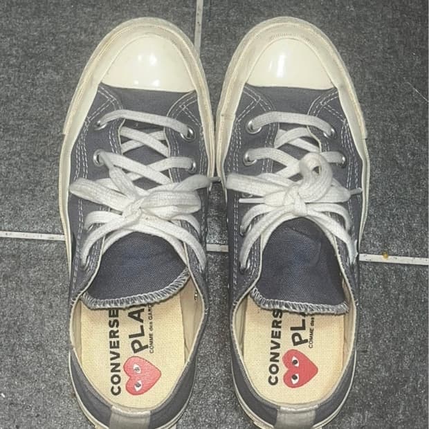 꼼데가르송 스니커즈225