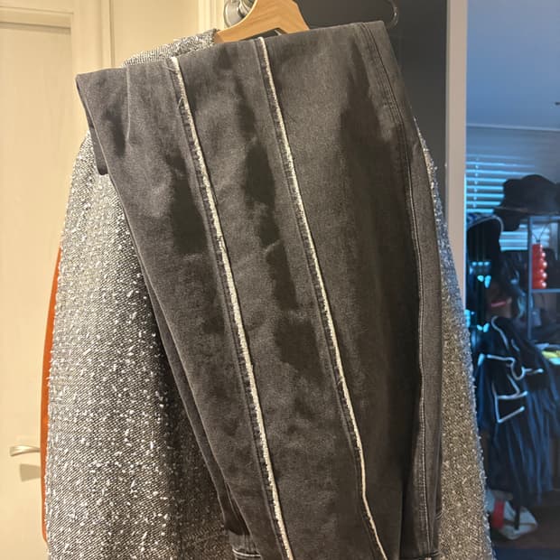 송지오 옴므 바지 팔아요