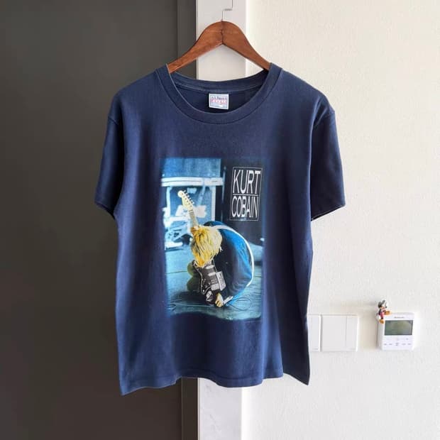 빈티지 00s Kurt Cobain 티셔츠