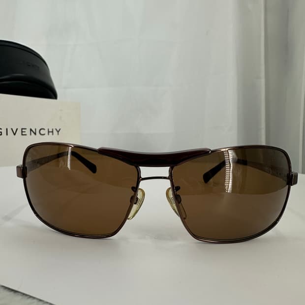 [새상품 무료배송] 정품 지방시 Made in Italy 선글라스