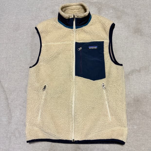 파타고니아 레트로 파일 베스트 아이보리