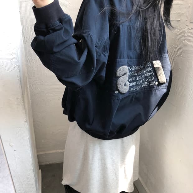 I.S 이세이미야케 스포츠 80‘s 네이비 봄버 자켓