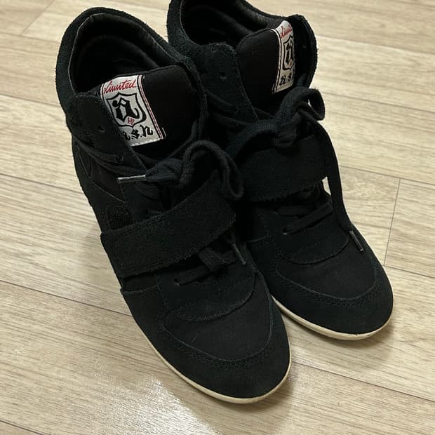ash 웨지힐 스니커즈 블랙 37 235