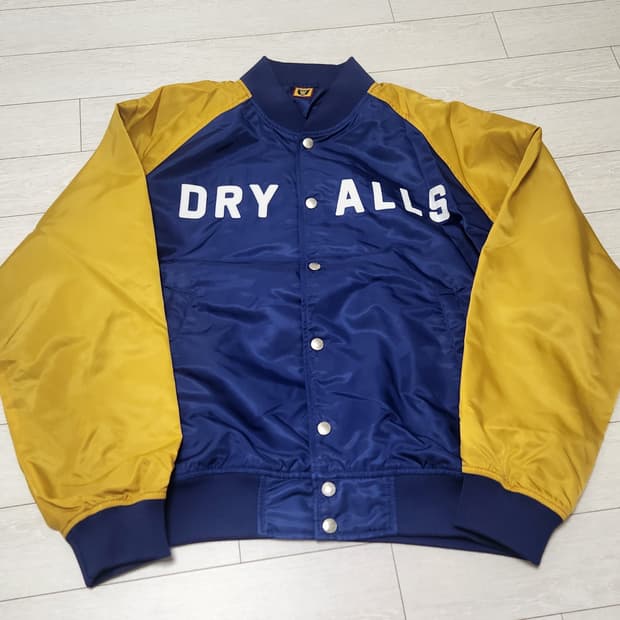 휴먼메이드 스타디움 자켓