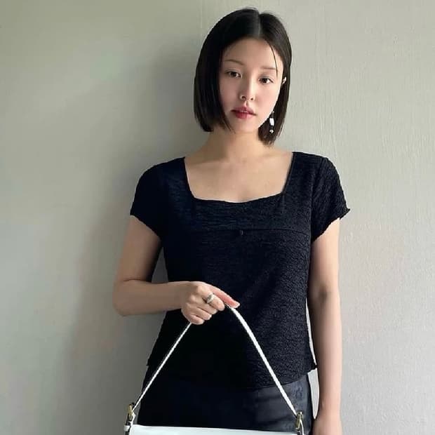 오브네어 티셔츠 화이트 누가영 새상품