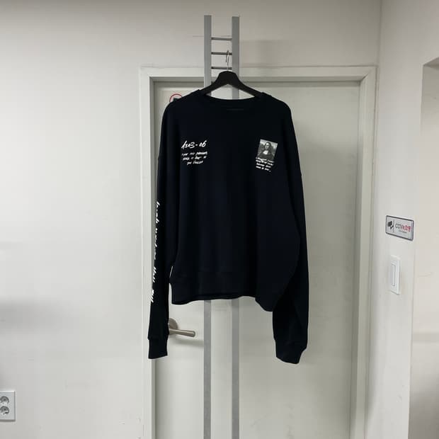 오프화이트 모나리자 맨투맨 L