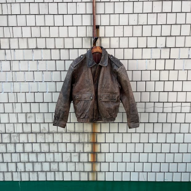 Vintage 소 가죽 브라운 붐버자켓