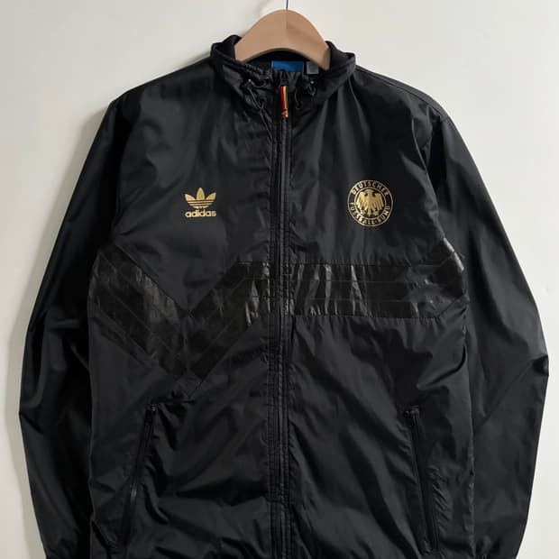 Adidas 아디다스 독일 블랙/골드로고 바람막이 자켓