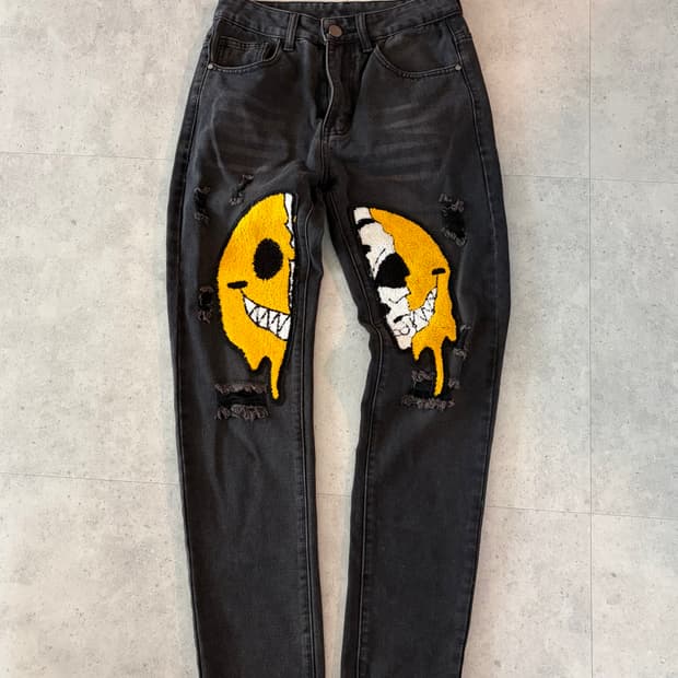 해골 자수 검정 데님팬츠