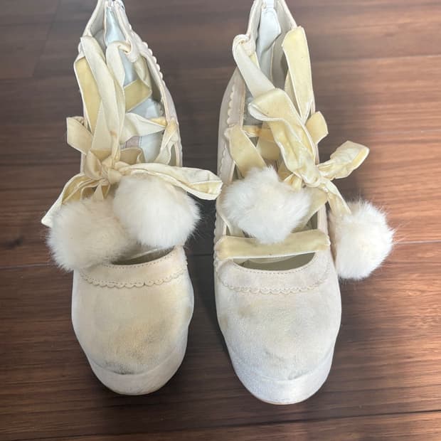 리즈리사 폼폼 벨벳 리본 레이스 스웨이드 펌프스 힐