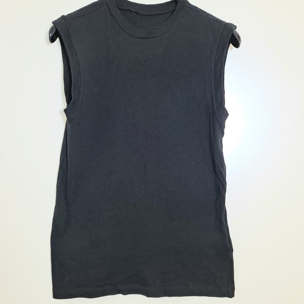 RAEY 캐시미어 혼방 슬리브리스 탑 사이즈 6 (M)