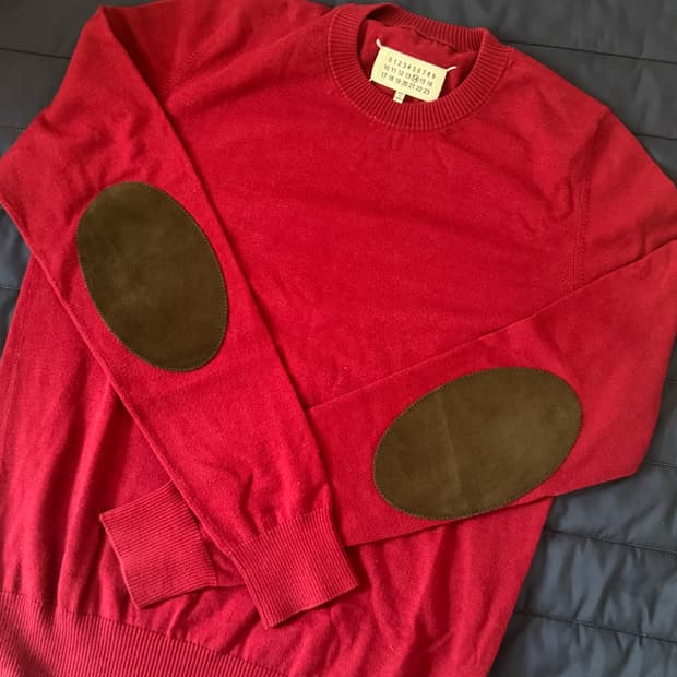 백화점판 마르지엘라 엘보우 니트 버건디 색상