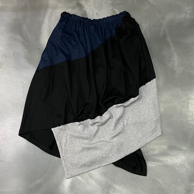  요지야마모토 스위치 플레어 스커트 y14657