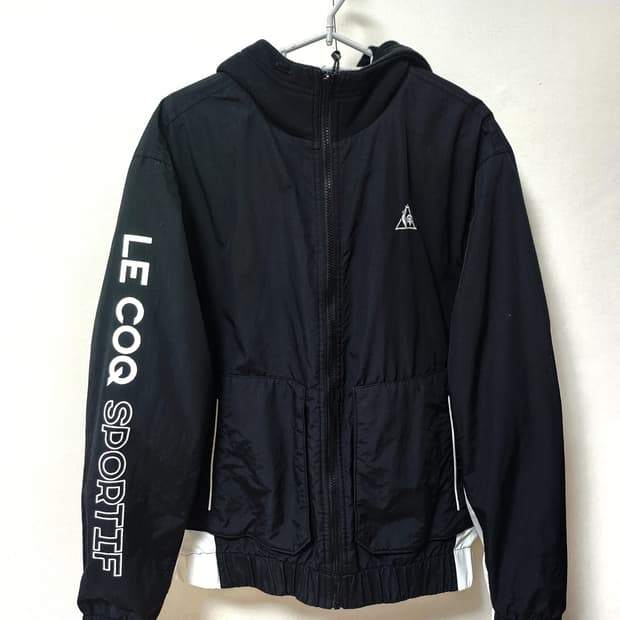 르꼬끄  양면 바람막이 자켓입니다