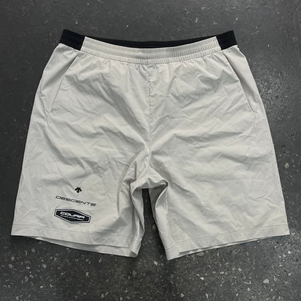 105 데상트 반바지