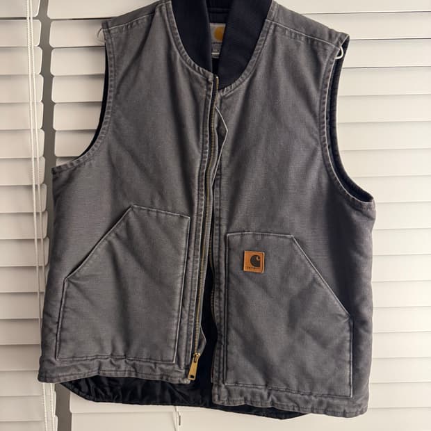 칼하트 패딩조끼