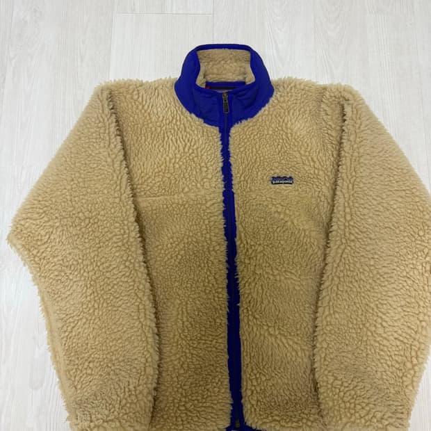 파타고니아 레트로  딥파일 가디건 M