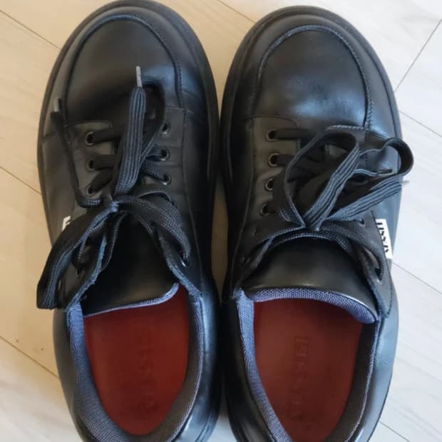 [써네이/드리미] 올블랙 스니커즈 / 42