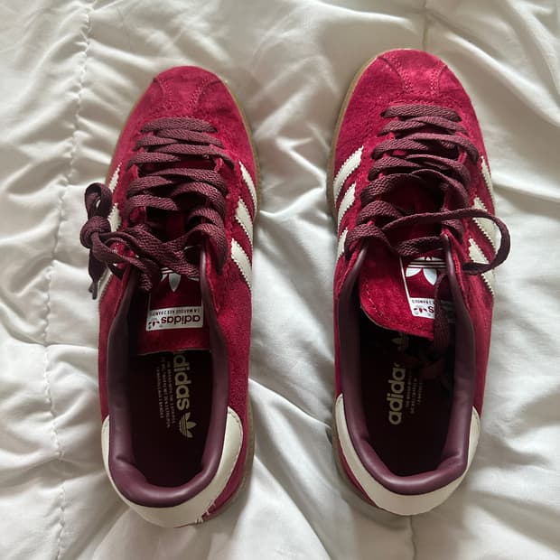 아디다스 버뮤다 버건디 235 새상품
