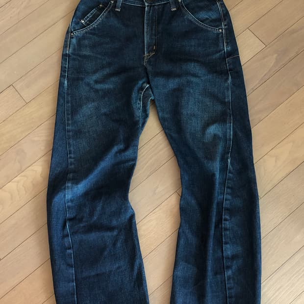 EDWIN 에드윈 이펑션 커브드 데님 SIZE 29