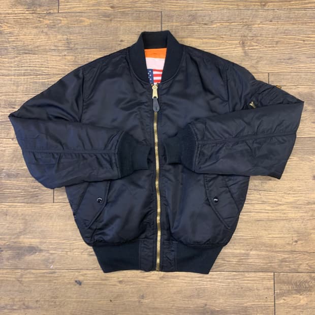 알파 인더스트리 MA-1 M