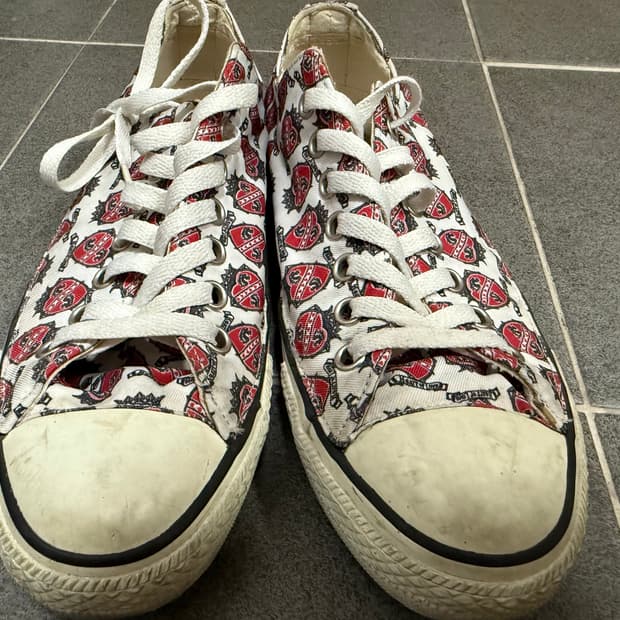 커트코베인 크라운하트 컨버스