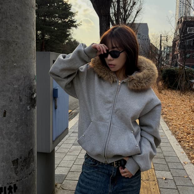 [unisex] 섀도우 스터드 라쿤퍼 후드집업