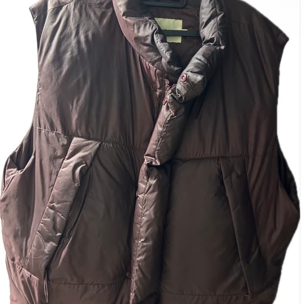 토마스모어 패딩 베스트