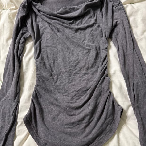 세릭 드레이프 탑 