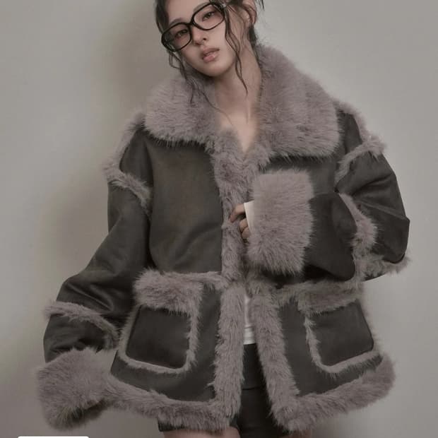 카키포인트 시어링 퍼 무스탕 차콜 Shearing Fur Mustang