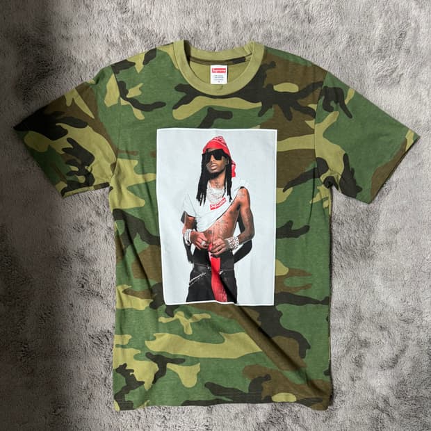 플레이보이 카티 X 슈프림 카모 반팔 s사이즈